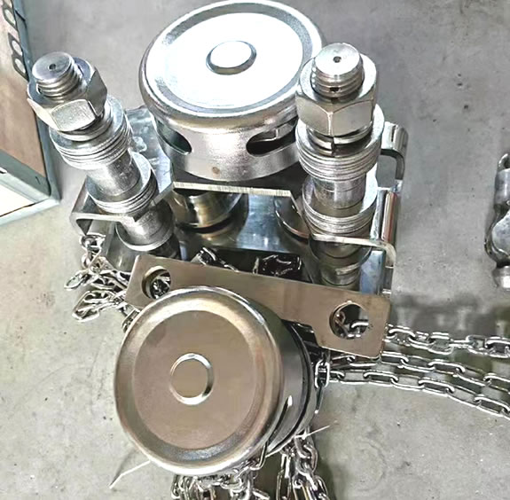 制藥廠起吊物體首選不銹鋼手拉葫蘆